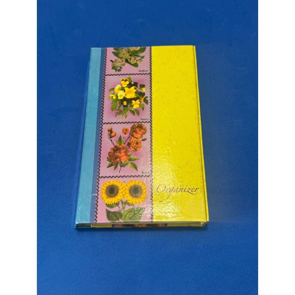 Floral-Themed Organizer With Note Pad
